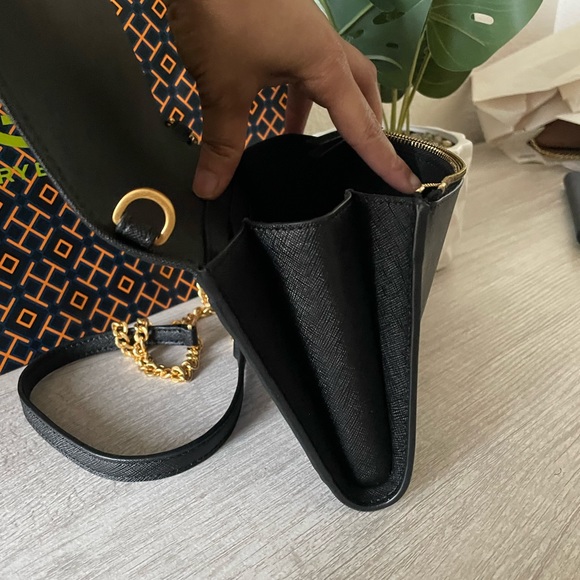 New, tory burch emerson chain crossbody wallet - Picture 5 of 13